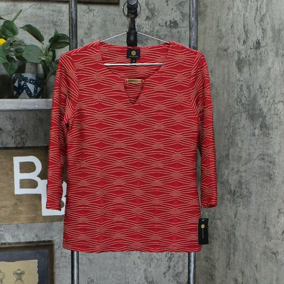 NWT Jacquard Metallic Keyhole Knit Top XL Red - Picture 2 of 5